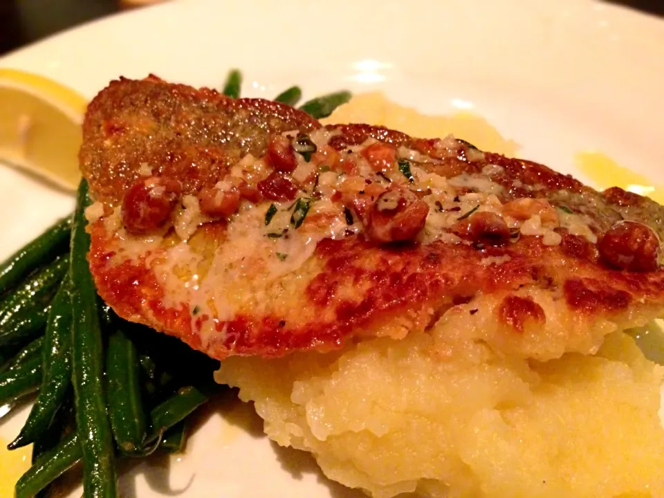 Snapdishの料理写真:Pan-fried Red Snapper with 
Mashed Potato and Sautéed French Beans
in Hazelnut Butter|Joey Chanさん