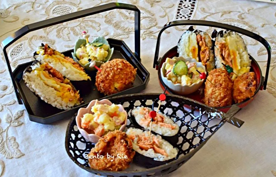 Snapdishの料理写真:朝ごはんに たたみおにぎり弁当🍙|Rie in Norwayさん