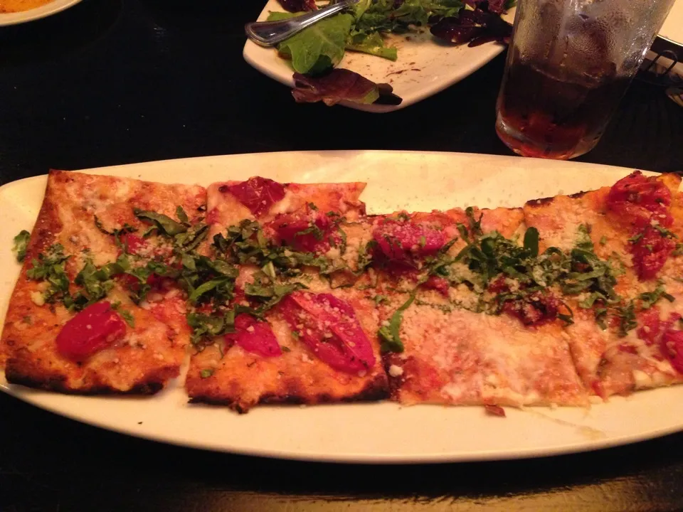 Snapdishの料理写真:Flatbread at bravo|Tiff Dizzyさん