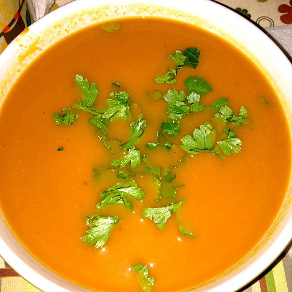 Carrot ginger soup with fresh parsley|stephanieさん