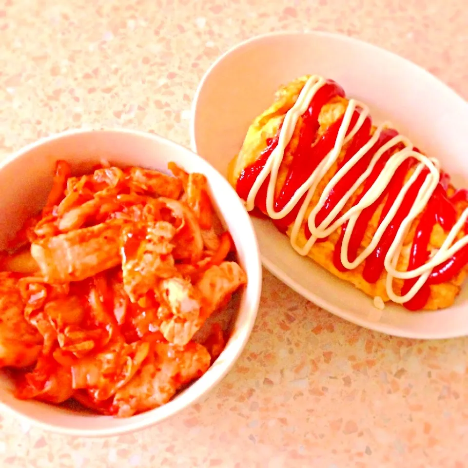 豚キムチ丼 トマトチーズオムレツ|はやしさん