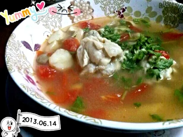 Snapdishの料理写真:Tom Yum Kai🐔|Mare Kieさん