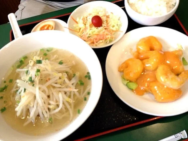 もやしラーメンとエビマヨ定食|Sumichanさん