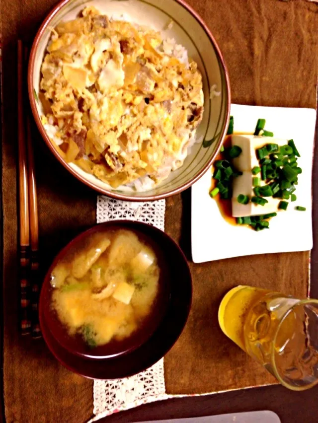 親子丼、味噌汁、冷奴|まる子さん