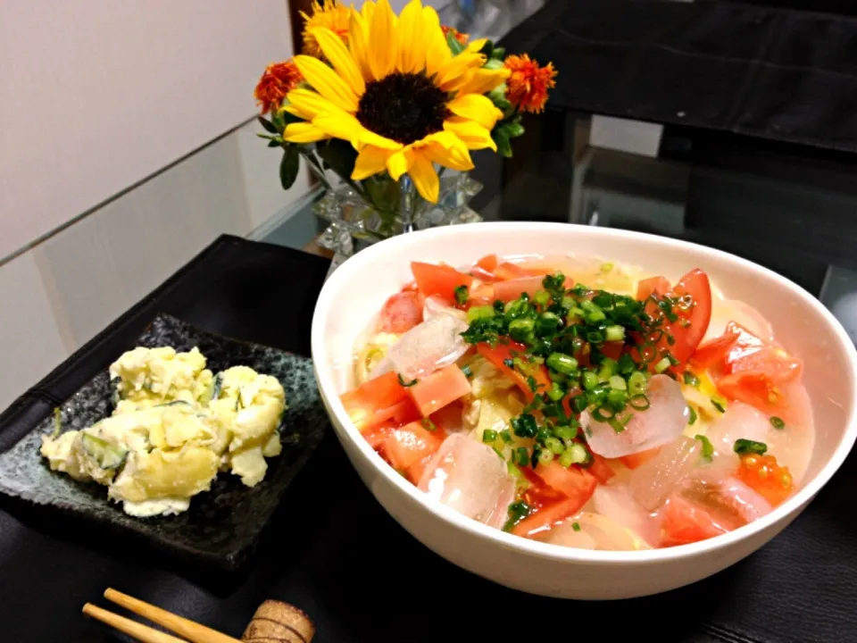 玉ねぎ卵とトマトの冷やしぶっかけうどん|ちさとさん