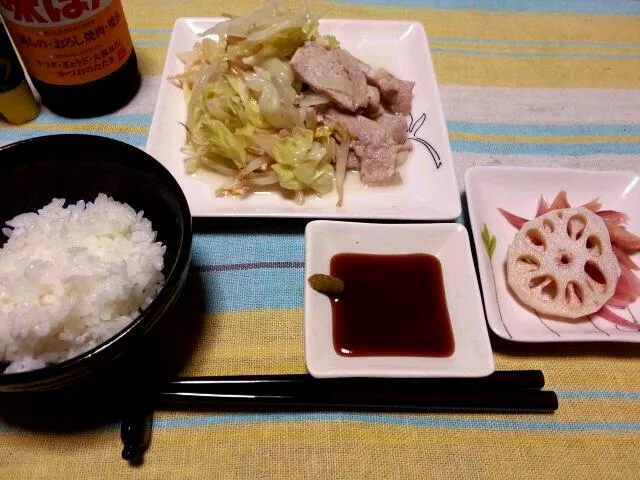 130614 今日のばんめし　野菜と豚ロースの蒸しもの、レンコンとみょうがの甘酢漬け|EUREKAさん