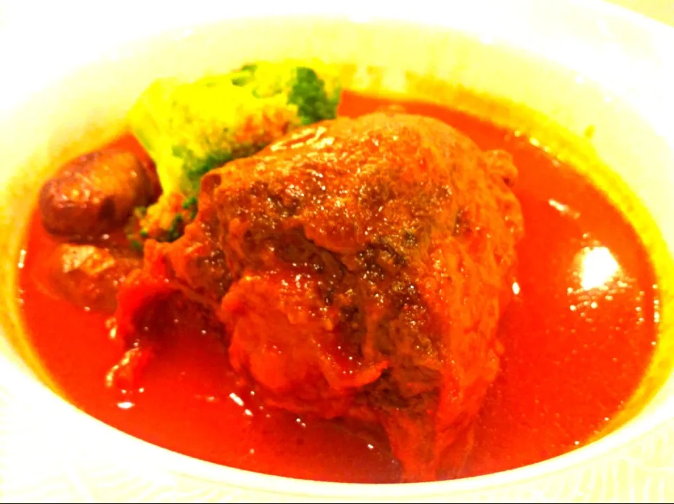 Braised beef tail with chestnuts & red dates in whisky tomato sauce|skyblueさん