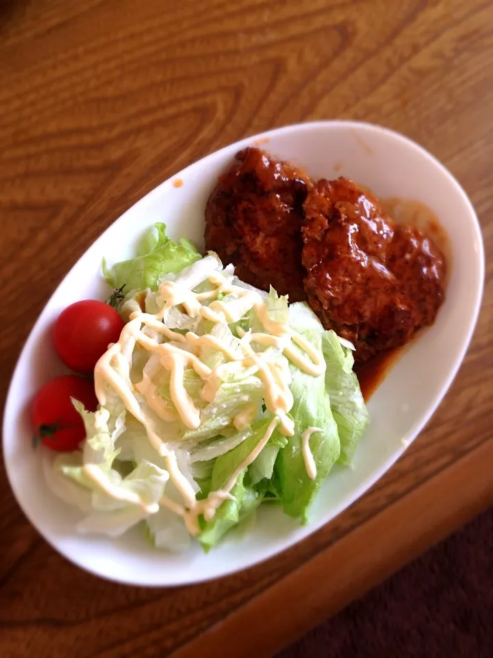 Snapdishの料理写真:煮込み豆腐ハンバーグ☆|ぶーさん