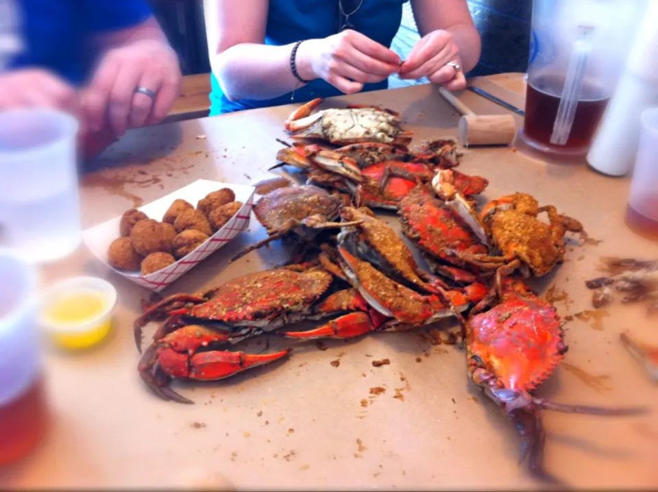 Steamed Crabs - Baltimore, MD style|Josh Evansさん