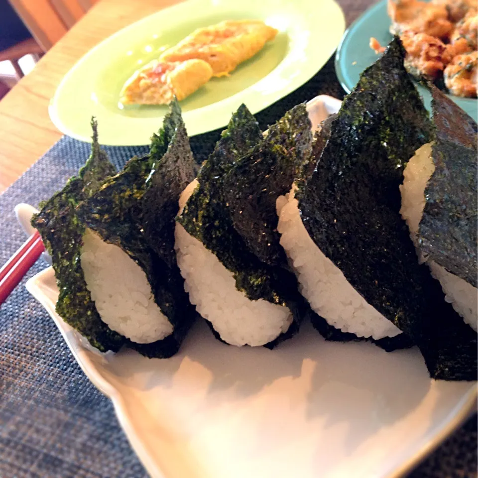 朝ごはんはおにぎり！|まりたむさん