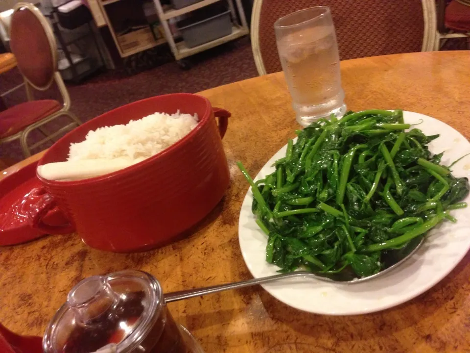 Garlic greens n rice|David McGuireさん