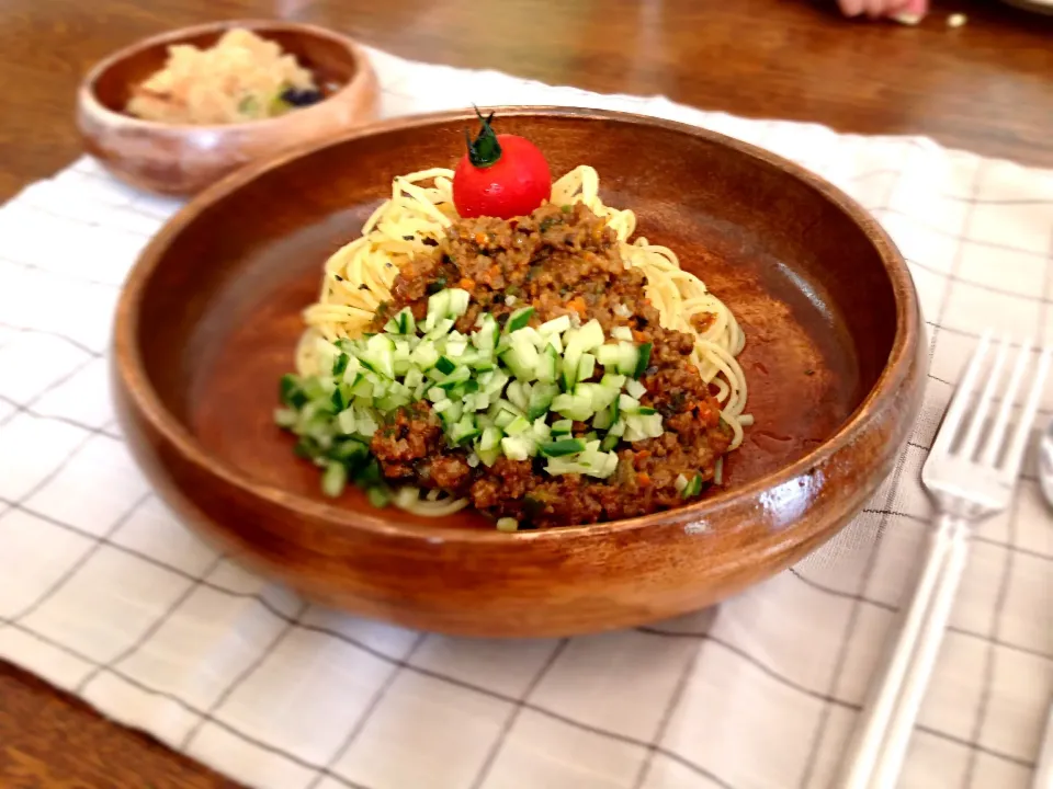 ご飯がなかったので、パスタにかけちやいました！キーマカレー！|東智恵さん