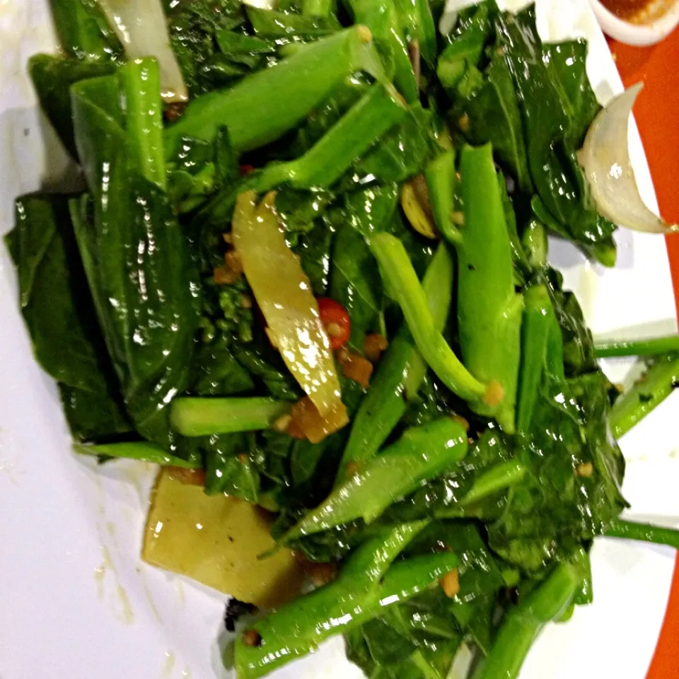 Salted Fish Fried Kailan|Yvonne Limさん