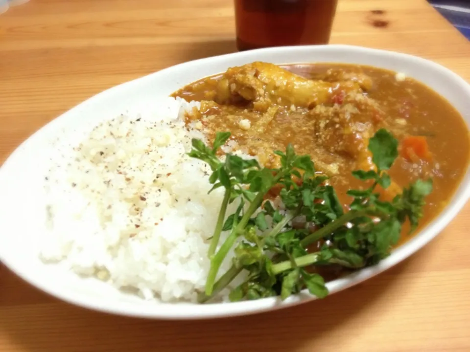 Snapdishの料理写真:骨つきチキンの野菜カレー。|DSさん