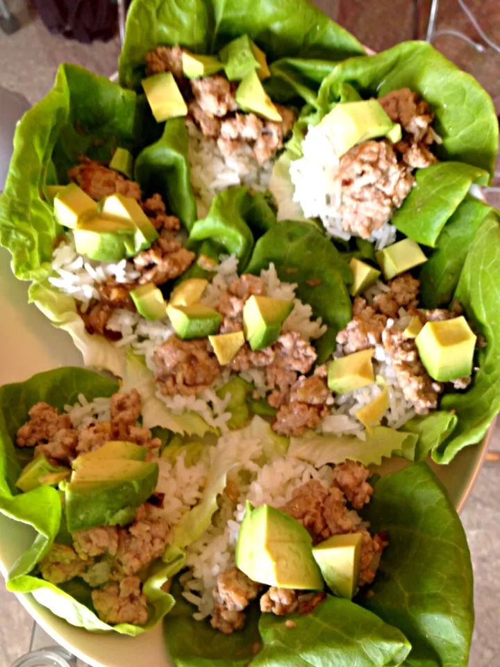 Lettuce rice cups with yuzu miso and minced pork|Ong Sor Fernさん