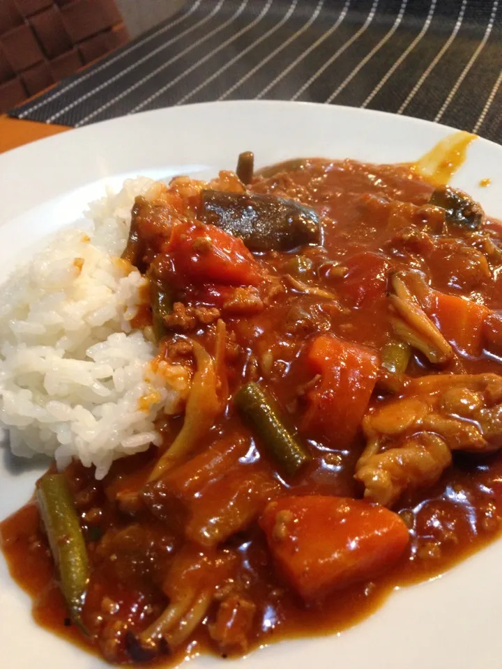 三河地鶏の砂肝とモモと野菜のトマトカレー|あきらさん