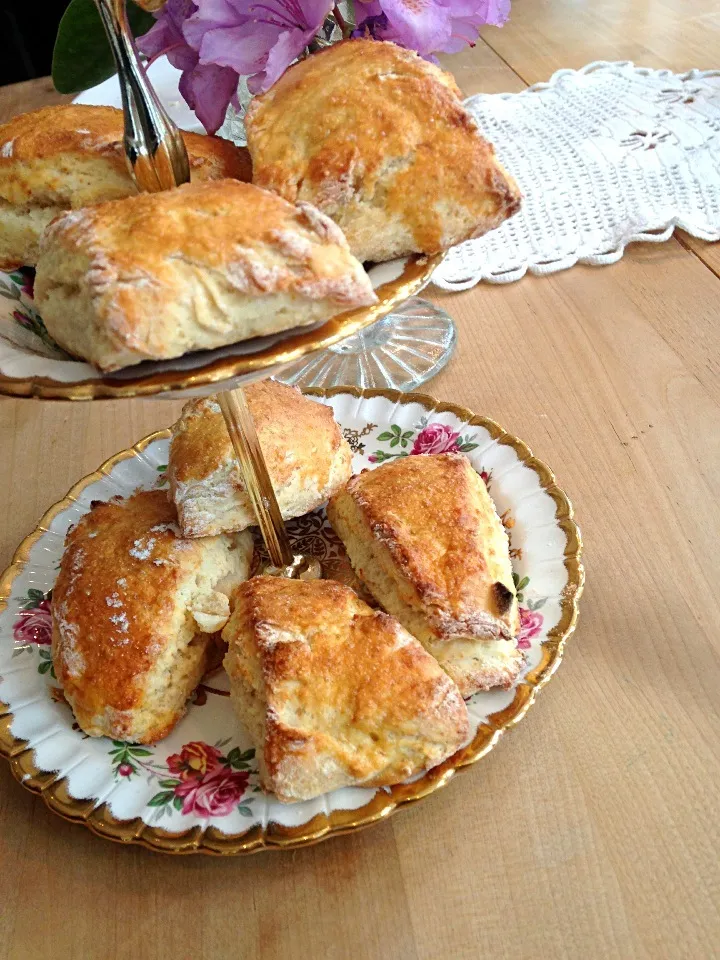 Snapdishの料理写真:English scones|ozzy sparaさん