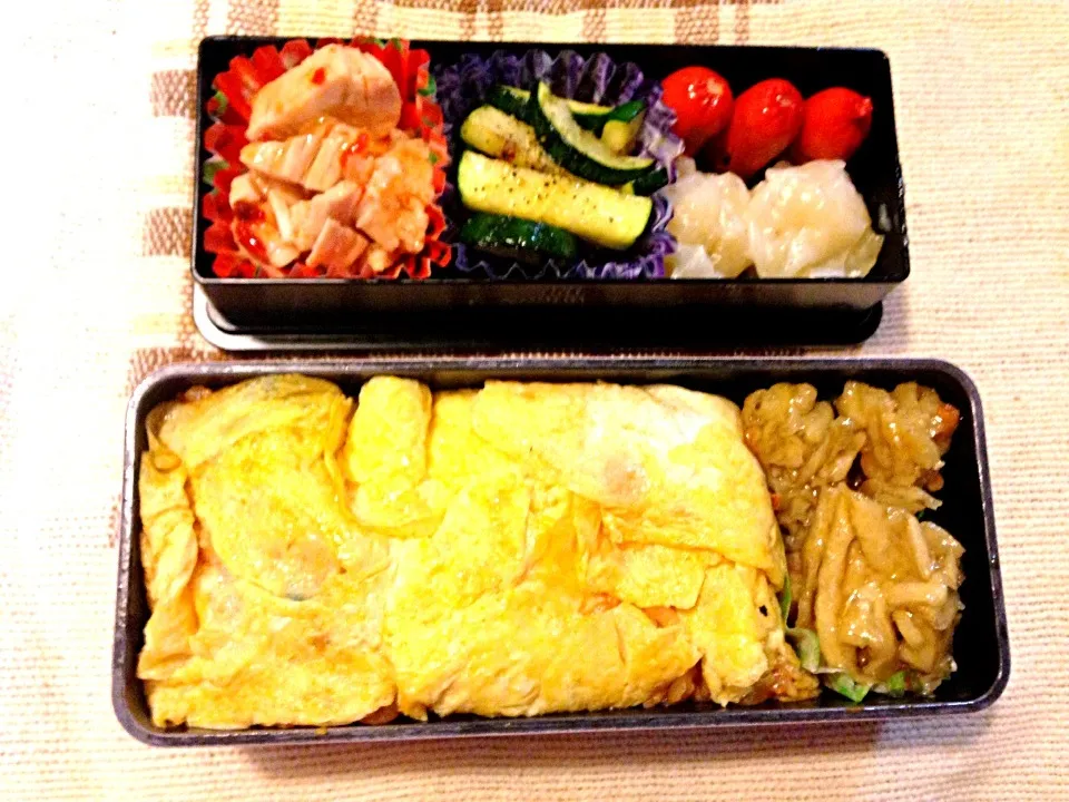 Snapdishの料理写真:お弁当。オムライス|ともみさん