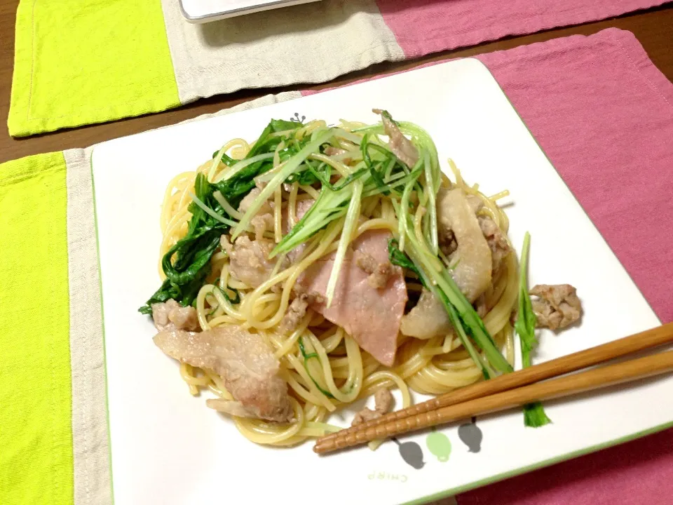 鶏ハムと水菜のペペロンチーノ風パスタ|みきさん