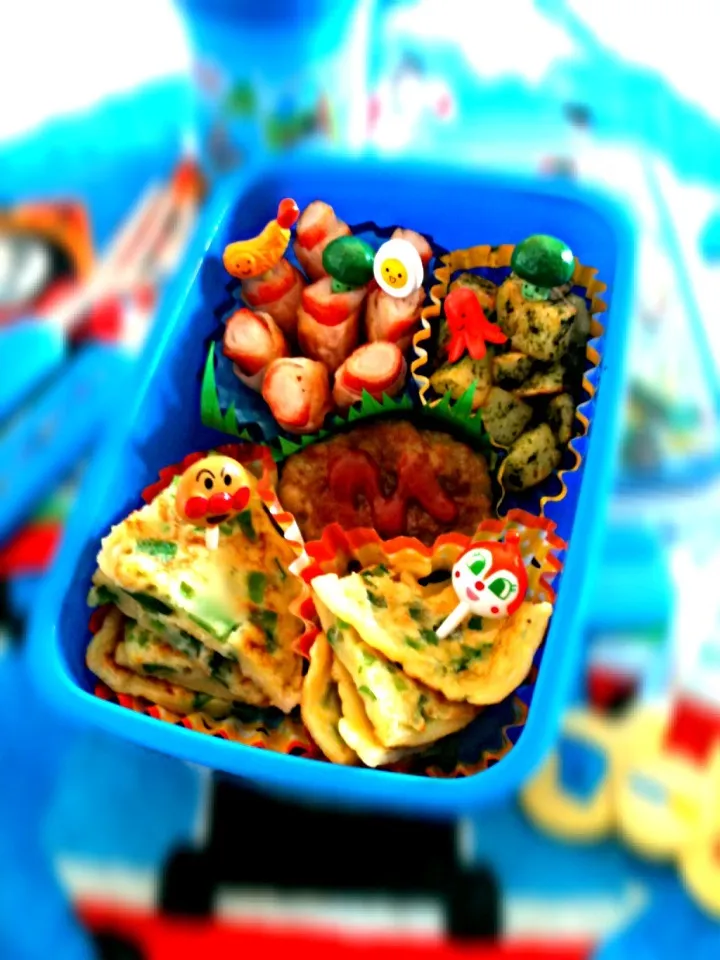 [Jiji-mi Bento] Jiji-mi, Hamburger Steak, Crab Stick with Gyoza Skin & Nori-Potato 🍱🍱☺☺|keikeilimさん