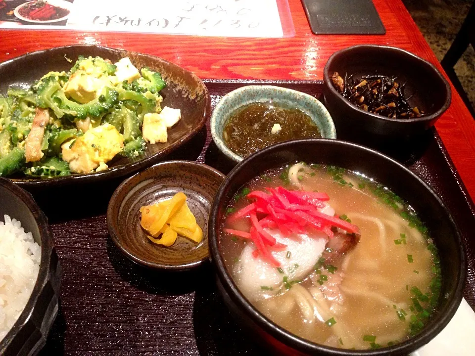 竹富島定食(半沖縄そばと半ゴーヤチャンプルーのセット)|yoooochanさん