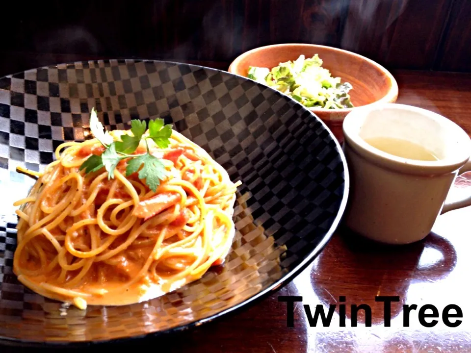 今日の賄い！甘エビのビスクパスタ🍝|TwinTreeさん