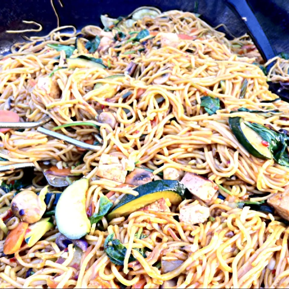 Snapdishの料理写真:Yakisoba  campfire cooking|virginia frasseさん