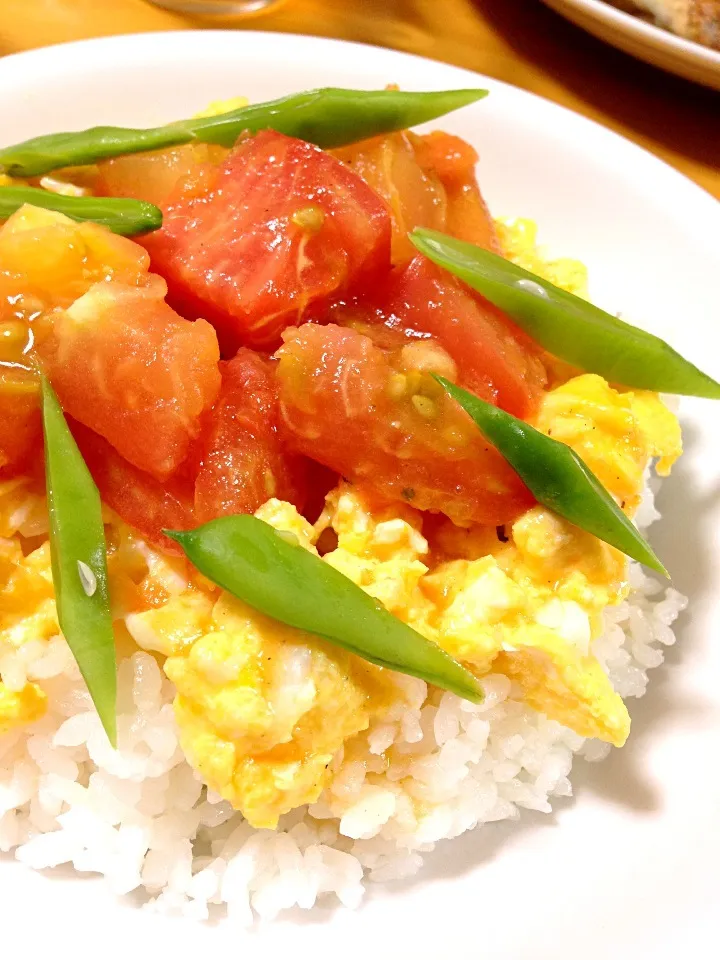 焼きトマト🍅丼ʕ•̫͡•ʔ♬✧|かよさん