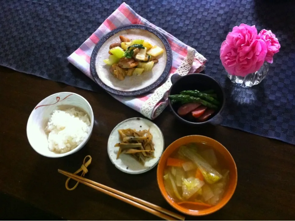 鶏とセロリのオイスター炒め定食|こんぶさん