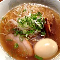 Snapdishの料理写真:高知屋台ラーメン おでんタマゴ入り