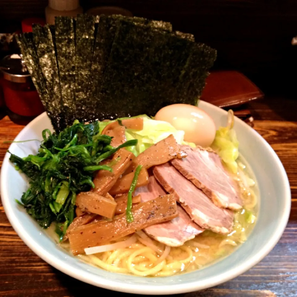 ラーメン たかし屋 全部のせ 中盛り 多め濃いめ|ひとしおぶですさん