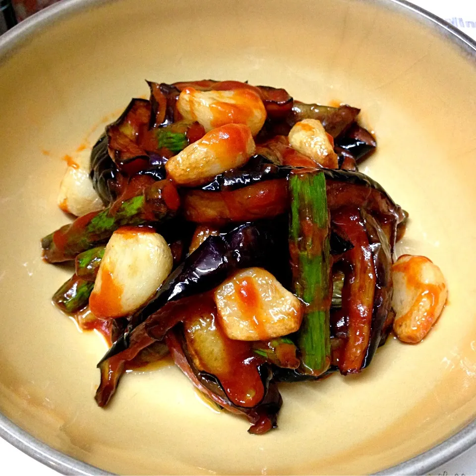 にんにく、なす、アスパラの素揚げ韓国風|内間 翔子さん