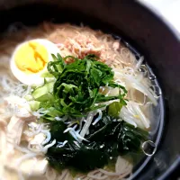 Snapdishの料理写真:韓国冷麺(o^^o)|えいちあんどえむさん