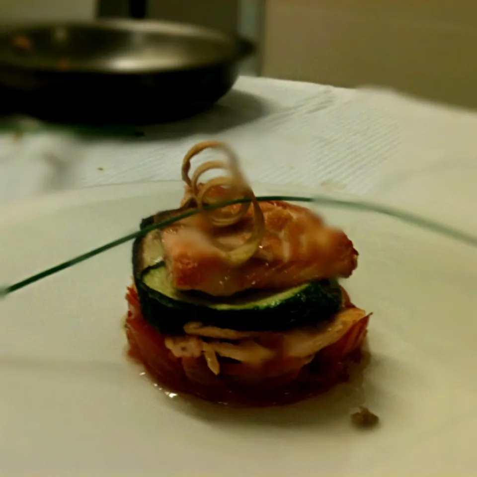 Salmon tomato and courgettes millefeuille|oncechefさん