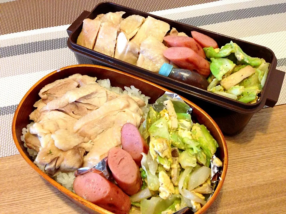 お弁当♡蒸し鶏ご飯、キャベツの卵炒め、ウインナー|ウサコさん