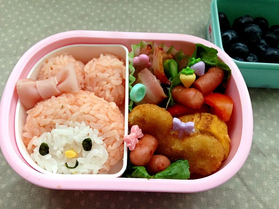 Snapdishの料理写真:幼稚園弁当  マイメロ|ai  matさん