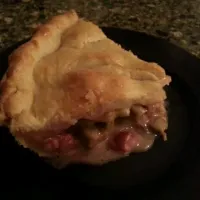 Strawberry rhubarb pie|Emilyさん