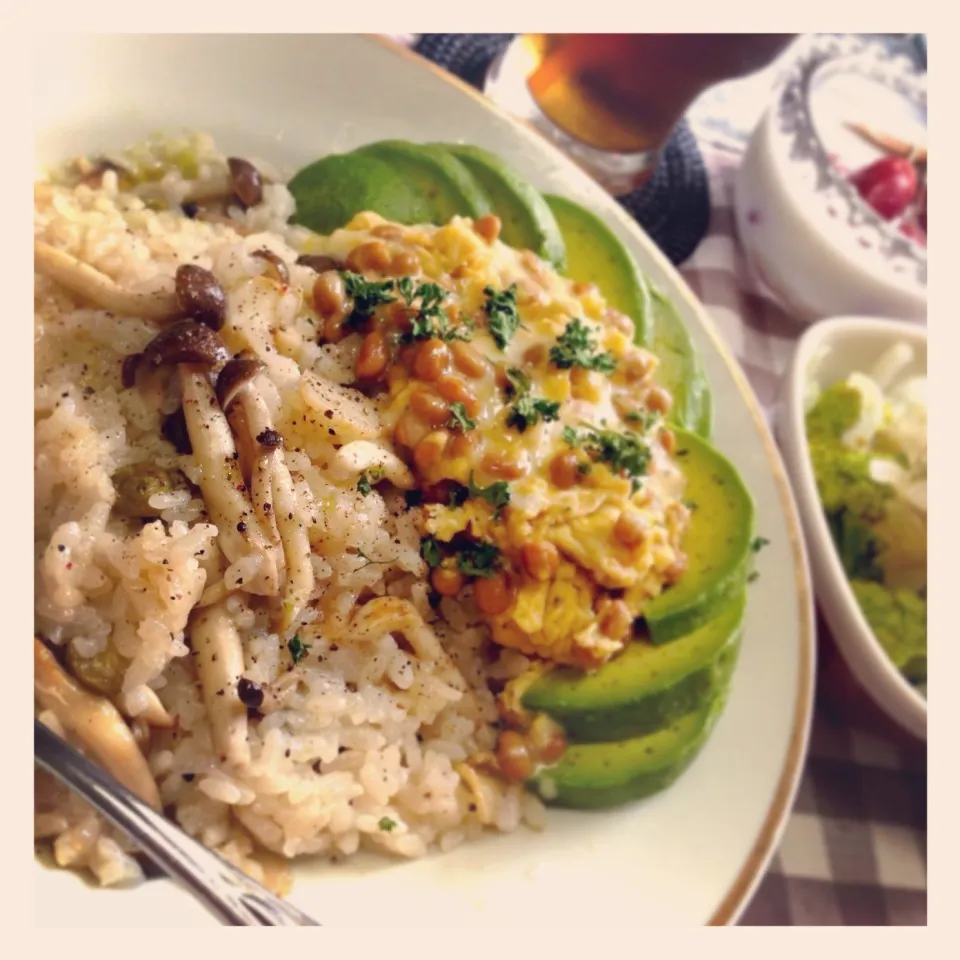 Snapdishの料理写真:今日のトモコンダテはグリーンピースご飯のリゾット🍳💚|🇯🇵ともこちゃん。さん