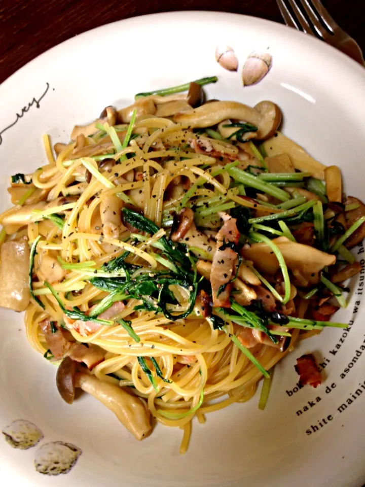 今日のランチ‼きのこたっぷりバター醤油の和風パスタ☆|伊藤 恵里さん