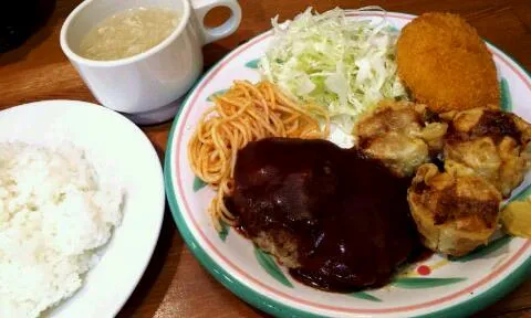 Snapdishの料理写真:サービスランチ|katsu7dさん