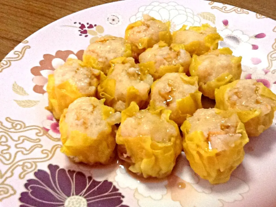 Snapdishの料理写真:Steamed dumpling with shrimp😋|Mare Kieさん