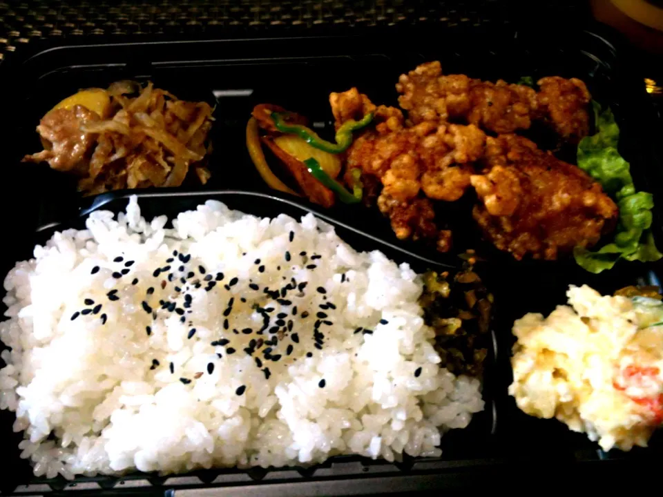 唐揚げ弁当|gekoさん