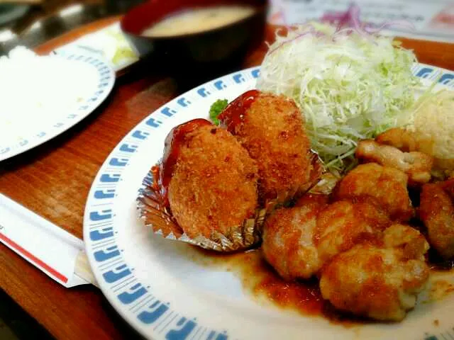 チキンガーリックとカニクリームコロッケのコンビランチ|ブラスワさん