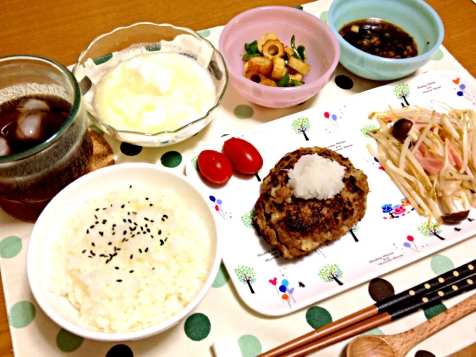 和風ハンバーグメインの今日の晩ご飯|miyamegu**さん