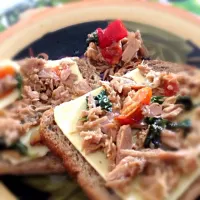 Wheat bread in cheezy tunaw/ tomato basil|Cynthia Reyesさん