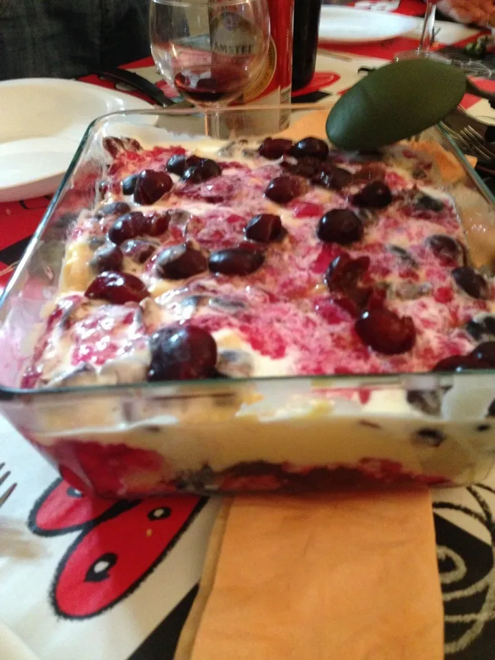 Cherry trifle|Cynthiaさん