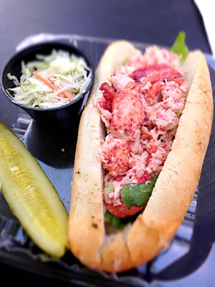 Lobster Roll at Dewer Square Park @$15|小環さん