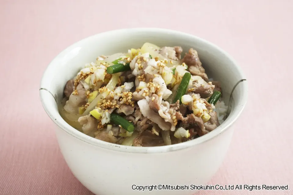 Snapdishの料理写真:豚肉のさっぱり塩ねぎだれ丼|食の楽しさ無限大！ ＦＯＯＺＡさん