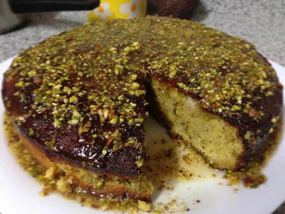 Snapdishの料理写真:Butter free orange and pistachio cake|Cynthiaさん