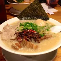 Snapdishの料理写真:Tonkatsu Deluxe Ramen|Romeoさん